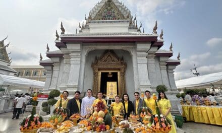 พลังบุญทิพยร่วมสร้างครั้งที่ 226 กราบสักการะพระแก้วมรกต บวงสรวงศาลหลักเมือง  ในวันฤกษ์ดี สร้างบุญกุศล เพื่อแผ่นดินไทยร่มเย็นเป็นสุข