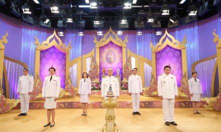 เลขาธิการ คปภ. นำคณะผู้บริหาร สำนักงาน คปภ. บันทึกเทปถวายพระพรชัยมงคลสมเด็จพระนางเจ้าสุทิดา พัชรสุธาพิมลลักษณ พระบรมราชินี