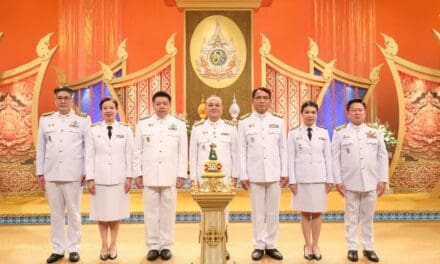 เลขาธิการ คปภ. นำคณะผู้บริหาร สำนักงาน คปภ. บันทึกเทปถวายพระพรชัยมงคลพระบาทสมเด็จพระปรเมนทรรามาธิบดีศรีสินทรมหาวชิราลงกรณ พระวชิรเกล้าเจ้าอยู่หัว