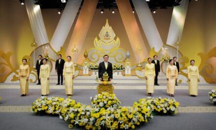 ทิพยประกันภัย ร่วมถวายพระพรชัยมงคลพระบาทสมเด็จพระปรเมนทรรามาธิบดีศรีสินทร มหาวชิราลงกรณ พระวชิรเกล้าเจ้าอยู่หัว