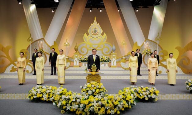 ทิพยประกันภัย ร่วมถวายพระพรชัยมงคลพระบาทสมเด็จพระปรเมนทรรามาธิบดีศรีสินทร มหาวชิราลงกรณ พระวชิรเกล้าเจ้าอยู่หัว