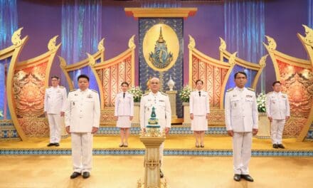 เลขาธิการ คปภ. นำคณะผู้บริหาร สำนักงาน คปภ. บันทึกเทปถวายพระพรชัยมงคล สมเด็จพระนางเจ้าสิริกิติ์ พระบรมราชินีนาถ พระบรมราชชนนีพันปีหลวง
