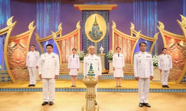 เลขาธิการ คปภ. นำคณะผู้บริหาร สำนักงาน คปภ. บันทึกเทปถวายพระพรชัยมงคล สมเด็จพระนางเจ้าสิริกิติ์ พระบรมราชินีนาถ พระบรมราชชนนีพันปีหลวง