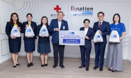 กรุงไทย–แอกซ่า ประกันชีวิต เดินหน้าช่วยเหลือผู้ประสบภัยน้ำท่วมอย่างต่อเนื่อง  มอบเงินสนับสนุนจำนวน 200,000 บาท  พร้อมถุงยังชีพ 250 ชุด ผ่านสภากาชาดไทย