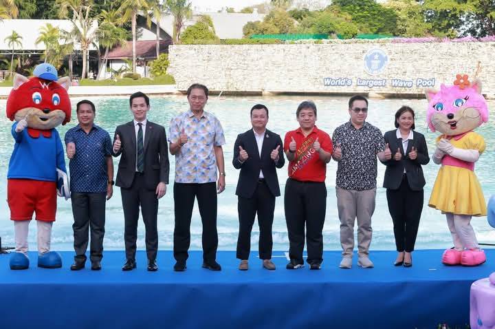 รมว.ท่องเที่ยวฯ ร่วมฉลอง 44 ปี สยามอะเมซิ่งพาร์ค    เที่ยวปลายปีด้วยโปรเด็ด จองออนไลน์ลดเกือบ 80%