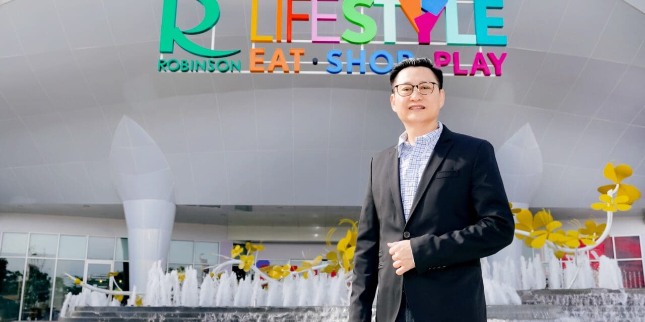 โรบินสันไลฟ์สไตล์ เดินหน้าสู่เป้าหมาย Net Zero  ติดตั้งโคมไฟถนนพลังงานแสงอาทิตย์อัจฉริยะ ทุกสาขาทั่วประเทศ  สนับสนุนพลังงานสะอาด ลดคาร์บอน สร้างสิ่งแวดล้อมที่ยั่งยืน