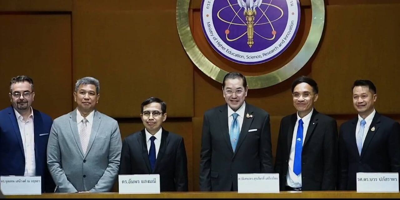 “ดร.สุรเกียรติ์” ชี้โลกเปลี่ยนขั้ว สังคมเปลี่ยนสมการ ไทยต้องเร่งสร้างผู้นำสู่ระเบียบโลกใหม่ ขณะที่ 4 ภาคีเครือข่ายประสานเสียงใช้ KM ขับเคลื่อนองค์กรสู่อนาคต