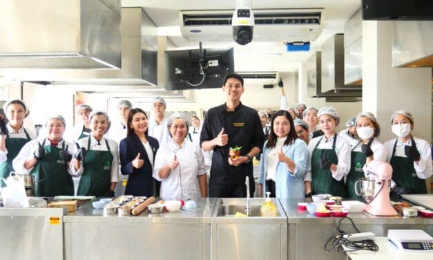 คณะการท่องเที่ยวฯ DPU ดึงเชฟดังสร้างแรงบันดาลใจให้กับ นศ. ตั้งเป้าปั้นนักบริการรุ่นใหม่ เข้าใจทั้งงานครัวและลูกค้า