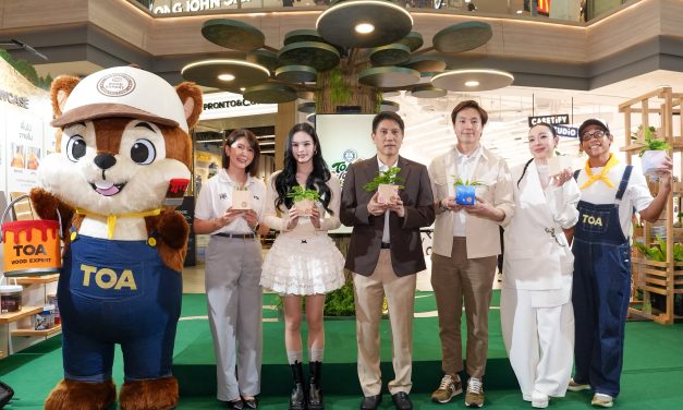 TOA สานต่อพลังรักษ์โลก ปล่อยแคมเปญใหญ่แห่งปี ‘TOA Wood Expert’ ชวนคนไทยดูแลไม้และผืนป่า สร้างอนาคตสีเขียวไปด้วยกัน  เพราะการดูแลไม้ให้ใช้งานได้ยาวนาน ไม่ได้หมายถึงเพียงการรักษาความสวยงามของชิ้นงาน แต่ยังหมายถึงการใช้ทรัพยากรอย่างรู้คุณค่า