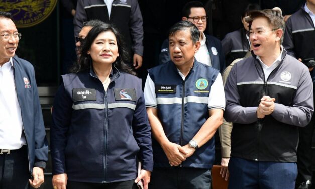กทพ. ร่วมสนับสนุนกระทรวงคมนาคม ระดมพาหนะ เครื่องจักร และอุปกรณ์ ช่วยเหลือผู้ประสบอุทกภัย