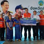คปภ. ร่วมคณะรัฐมนตรีช่วยว่าการกระทรวงมหาดไทย ลงพื้นที่จังหวัดลำพูน มอบค่าสินไหมทดแทน สำหรับความเสียหายเบื้องต้น กรมธรรม์ประกันภัยพิบัติแห่งชาติ 10,000 บาทต่อหลังคาเรือน พร้อมประสานจ่ายส่วนที่เหลือเพื่อฟื้นฟูบ้านเรือนประชาชนโดยด่วน