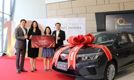 ซัมมิท ฮอนด้า มอบรางวัลใหญ่ ‘รถยนต์ Honda City Hatchback S+’ ให้กับผู้โชคดี ฉลองครบรอบ 10 ปี แห่งความไว้วางใจ
