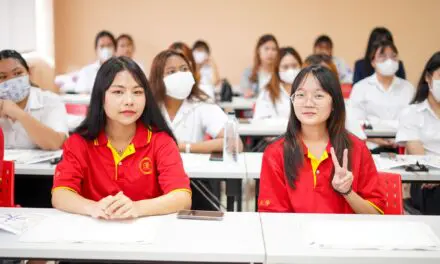 วิทยาลัยนานาชาติ DPU เดินหน้าเปิดสอนหลักสูตรวิชาภาษาตะวันออก หลังจีน-เกาหลี-ญี่ปุ่น แห่ลงทุนไทย คาดอนาคตไทยจะเป็น HUB ที่ชัดเจนมากขึ้น ส่งผลทุกสถานประกอบการมีความต้องการบุคลากรที่มี Skill ภาษาที่ 3 เป็นจำนวนมาก