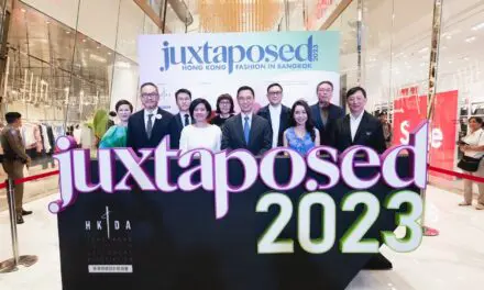     JUXTAPOSED 2023 การแสดงแฟชั่นจากฮ่องกงในกรุงเทพฯโดยสมาคมนักออกแบบแฟชั่นแห่งฮ่องกง นำงานดีไซน์มาบรรจบกับฝีมือเชิงช่างดั้งเดิมในเมตะเวิร์สที่ส่งโลกจริงประชันโลกเสมือนจริง