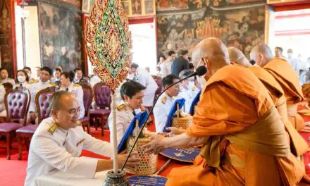 สำนักงาน คปภ. จัดพิธีถวายพระกฐินพระราชทาน ประจำปี 2566  ณ วัดทองธรรมชาติวรวิหาร กรุงเทพมหานคร