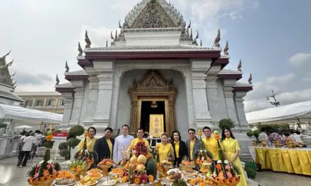 พลังบุญทิพยร่วมสร้างครั้งที่ 226 กราบสักการะพระแก้วมรกต บวงสรวงศาลหลักเมือง  ในวันฤกษ์ดี สร้างบุญกุศล เพื่อแผ่นดินไทยร่มเย็นเป็นสุข