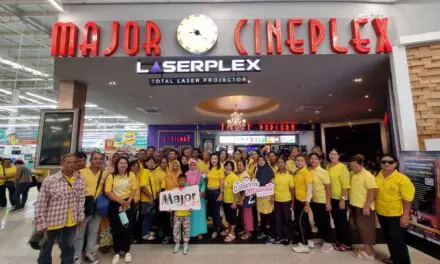 กรมกิจการผู้สูงอายุ กระทรวง พม. จัดกิจกรรมให้ คนตรัง เข้าชมภาพยนตร์ “หลานม่า” ส่งเสริมความสัมพันธ์ระหว่างผู้สูงอายุและครอบครัว 