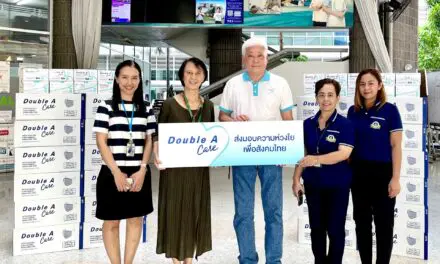 ดั๊บเบิ้ล เอ มอบหน้ากากอนามัยฯเพื่อการแพทย์และสาธารณสุขให้กับรพ.รามาธิบดี