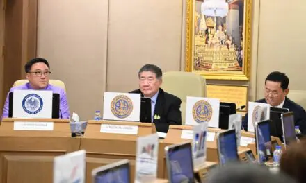 “ภูมิธรรม”รับลูกนายกฯ ถกทุกภาคส่วนดูแลผลไม้-ผัก-พืช 3 หัว สินค้าอาหาร สร้างสมดุล ดึงเครือข่ายเอกชนรับซื้อ 3.13 แสนตัน ส่งเสริมคนตัวใหญ่ดูแลคนตัวเล็ก ดันผลผลิตราคาดีทั้งปี