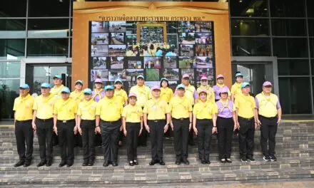“วราวุธ” โบกธง ปล่อยคาราวานจิตอาสาพระราชทาน ส่งทีม พม. ทั่วประเทศ เยี่ยมกลุ่มเปราะบาง ทั้ง เด็ก-ผู้สูงอายุ-คนพิการ-ผู้ด้อยโอกาส “พม.ร้อยดวงใจ จิตอาสาเพื่อประชาชน เฉลิมพระเกียรติฯ“