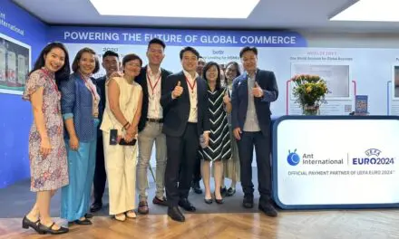 Ant International และ 2C2P ร่วมแสดงความยินดี AWC เปิดโครงการ Phenix