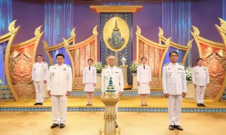 เลขาธิการ คปภ. นำคณะผู้บริหาร สำนักงาน คปภ. บันทึกเทปถวายพระพรชัยมงคล สมเด็จพระนางเจ้าสิริกิติ์ พระบรมราชินีนาถ พระบรมราชชนนีพันปีหลวง