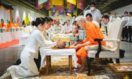 กลุ่มบีเจซี บิ๊กซี จัดพิธีสถาปนาองค์พระศิวะ  ณ บิ๊กซี ซูเปอร์เซ็นเตอร์ สาขาราชดำริ ชั้น 7