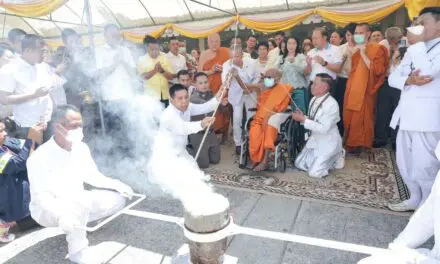 ครบรอบ 30 ปี สน.วังทองหลาง  จัดพิธีเททองหล่อพระพุทธชยันตี ปางสมาธิ                                     เสริมสิริมงคลแก่ข้าราชการตำรวจ บุคลากรในหน่วยงาน และประชาชนผู้ใช้บริการ