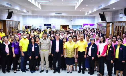 สค. จัดกิจกรรมเสวนาสัญจรพลังบวกสาม ภาครัฐ สื่อ และประชาสังคมเพื่อสตรีและครอบครัว