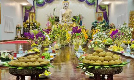 ต่างซอมต่อหลวง  งานประเพณีถวายข้าวมธุปายาสของชาวไทใหญ่ วัดพระธาตุดอยกองมู