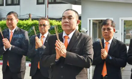 สมัครนายกสภาทนายความวันเเรกคึกคัก “วิเชียร” เเชมป์เก่า ประกาศชิงชัย