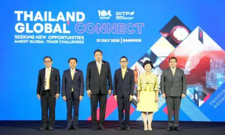 “สุชาติ” ลุยบุกตลาดใหม่ จัดจับคู่ธุรกิจไทย–ต่างประเทศ คาดทำเงินเข้าประเทศกว่า 800 ล้านบาท พร้อมสั่งทูตพาณิชย์ 58 แห่งทั่วโลก หนุนผู้ประกอบการไทยเป็นครอบครัวเดียวกัน บุกตลาดสากล
