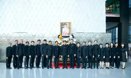 MEA ร่วมลงนามถวายความอาลัย สมเด็จพระนางเจ้าสิริกิติ์ พระบรมราชินีนาถ พระบรมราชชนนีพันปีหลวง