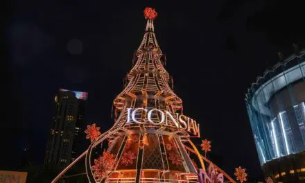 ไอคอนสยามจุดประกายความสุขปลายปี ด้วยมหัศจรรย์แสงสีสุดตระการตา  “ICONSIAM Bangkok Illumination 2025: The Thaiconic Lighting Symphony”  แลนด์มาร์กต้นคริสต์มาสริมเจ้าพระยา