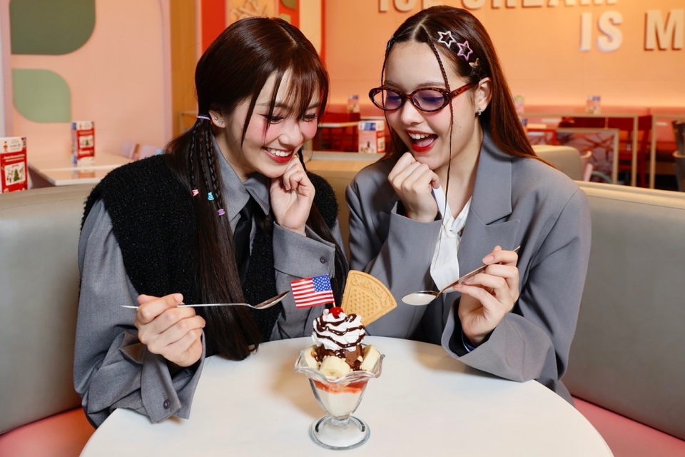 เมกาบางนา ชวนอร่อยกับรสชาติแห่งความสุขในความทรงจำ กับแคมเปญ “MEGA FLASHBACK FLAVORS”  สมาชิกเมกา สไมล์ รีวอร์ดส แลกรับฟรี! เมนูอร่อยถูกใจ จาก 12 ร้านดัง  ตั้งแต่วันที่ 5–31 มกราคม 2569 ที่ศูนย์การค้าเมกาบางนา