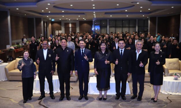 กระทรวงเกษตรฯ ยกระดับ ร้านอาหารผ่านมาตรฐานทั่วไทย มอบป้ายรับรองร้านอาหารวัตถุดิบปลอดภัยเลือกใช้สินค้า Q (Q Restaurant Premium)  