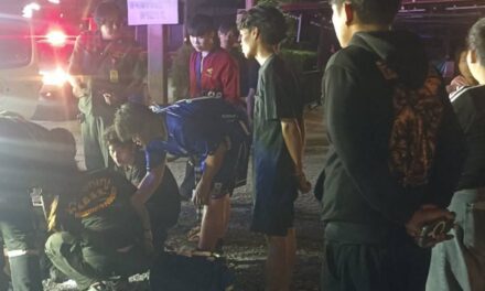 นาทีชีวิต! วิศวกร “คนดีซีพีแรม” ปั๊มหัวใจหนุ่มมอเตอร์ไซค์คว่ำ สร้างปาฏิหาริย์อีกครั้ง  เพราะเหตุการณ์ไม่คาดฝันสามารถเกิดขึ้นได้ทุกเสี้ยววินาที และบ่อยครั้ง จุดเปลี่ยนระหว่างความเป็นความตายขึ้นอยู่กับการลงมือช่วยเหลืออย่างไม่ลังเล!