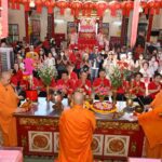 มูลนิธิป่อเต็กตึ๊ง จัดพิธีจุดเทียนเปิดงานเทศกาลง่วนเซียว ประจำปี 2569 ณ ศาลเจ้าไต้ฮงกง พลับพลาไชย กรุงเทพฯ