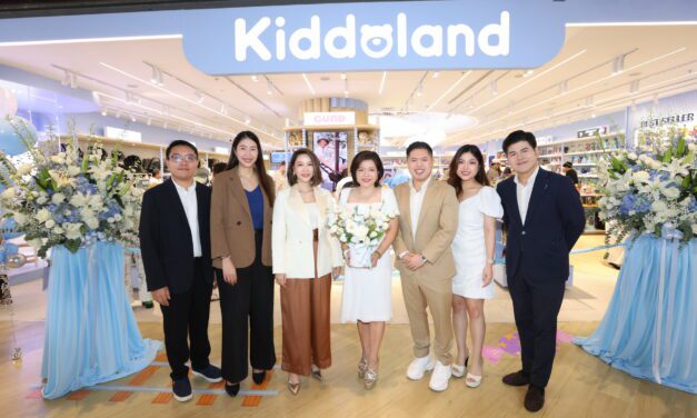 กรุงเทพประกันชีวิต ร่วมแสดงความยินดี ในพิธีเปิด Kiddoland Flagship Store Grand Opening at CentralWorld
